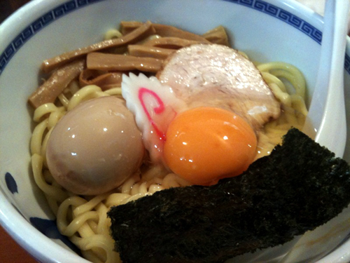 たけちゃんにぼしらーめん